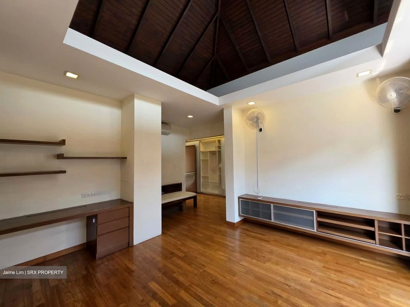 Spring Park Estate (D16), Semi-Detached #589839791